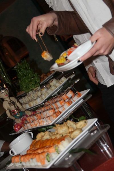 Sushi Night at Wok Wok 